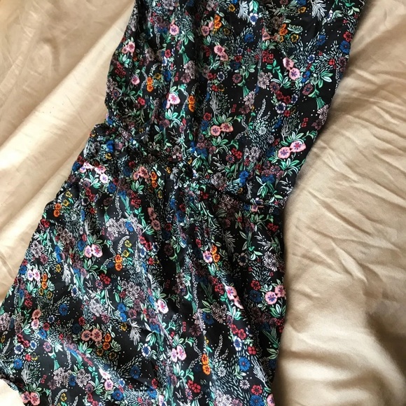 Romper - Picture 2 of 2